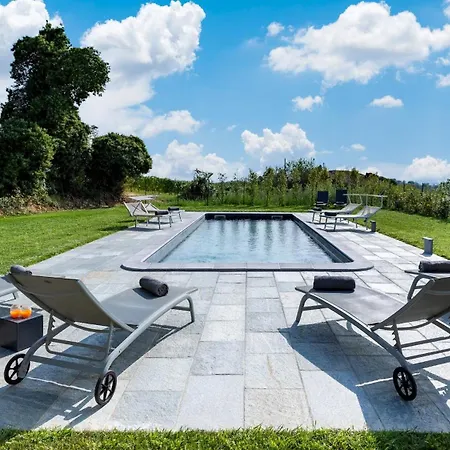 Boemia 10, Emma * İskenderiye