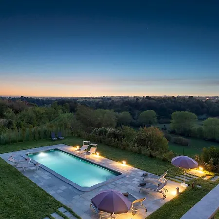 Boemia 10, Emma * İskenderiye