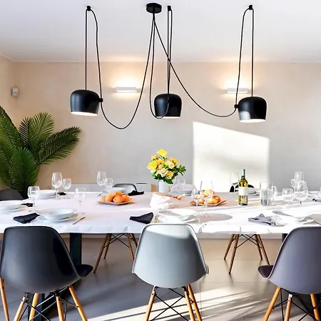 Boemia 10, Emma İskenderiye